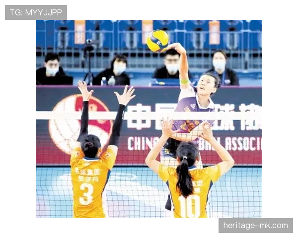 上海海港红队状态回升,全力备战新赛季剑指巅峰荣耀 上海海港红队状态回升,全力备战新赛季剑指巅峰荣耀