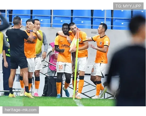 Osimhen谈如何在职业足球与家庭生活间取得平衡 Osimhen谈如何在职业足球与家庭生活间取得平衡